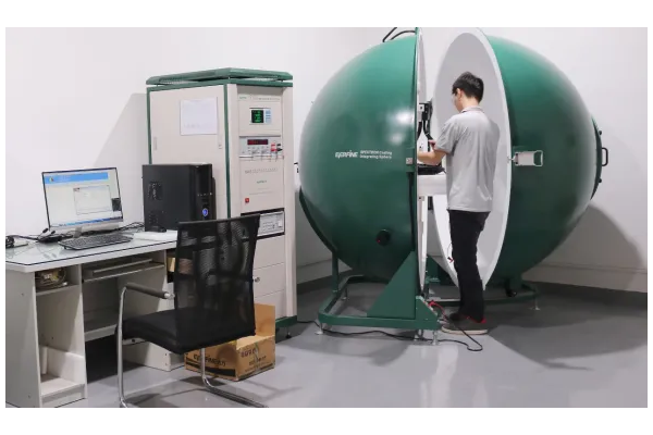 {$records[4].A_Title}>